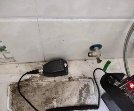广安屋顶漏水维修公司分享下卫生间漏水的危害及解决方法